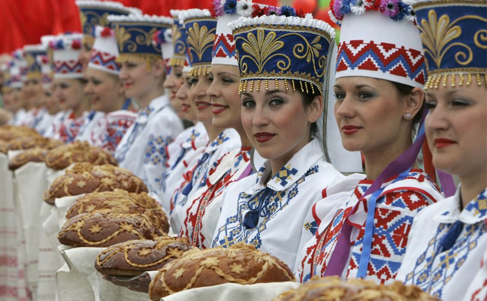 白俄罗斯传统服饰和食物