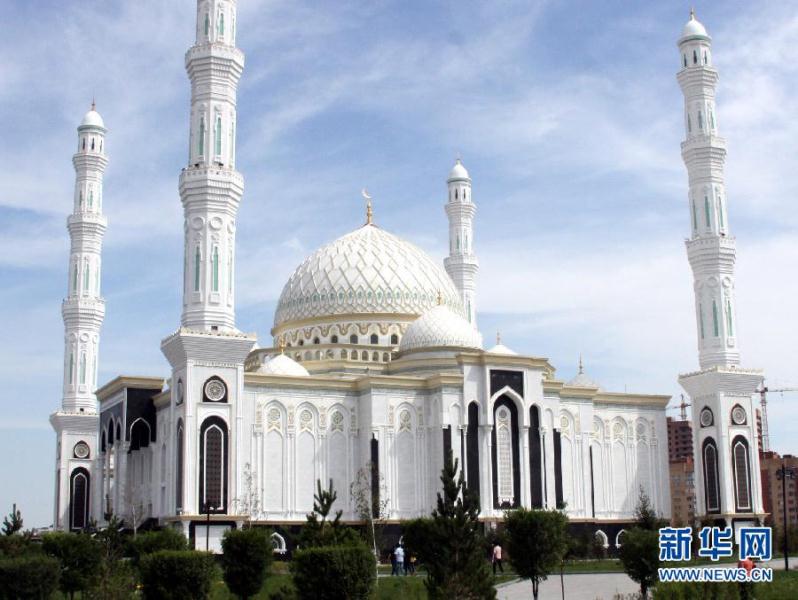 哈兹拉特苏丹清真寺