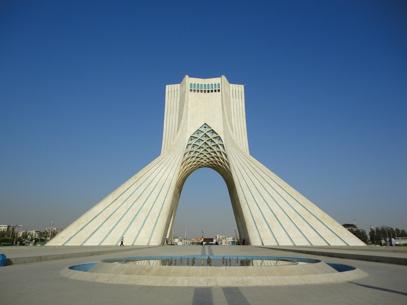 德黑兰自由纪念塔