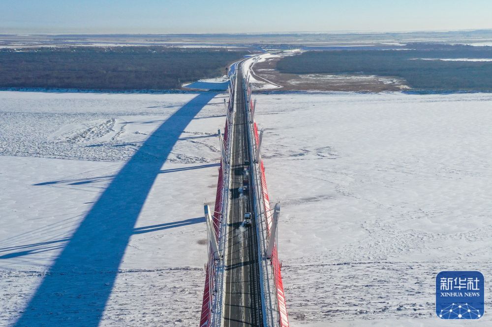冬日里的黑河－布拉戈维申斯克黑龙江大桥