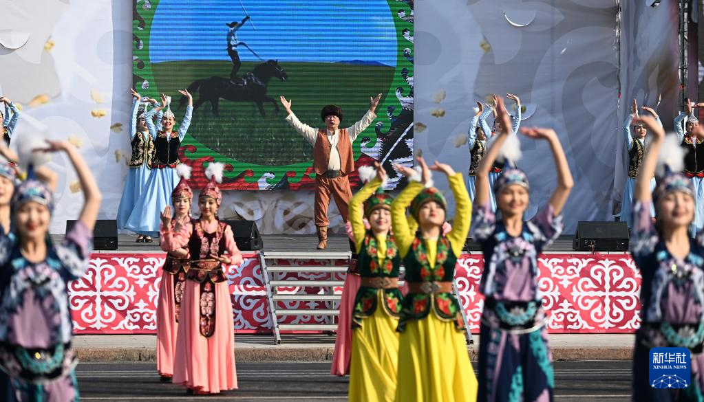 吉尔吉斯斯坦：庆祝纳乌鲁斯节