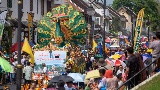 老挝琅勃拉邦庆祝泼水节