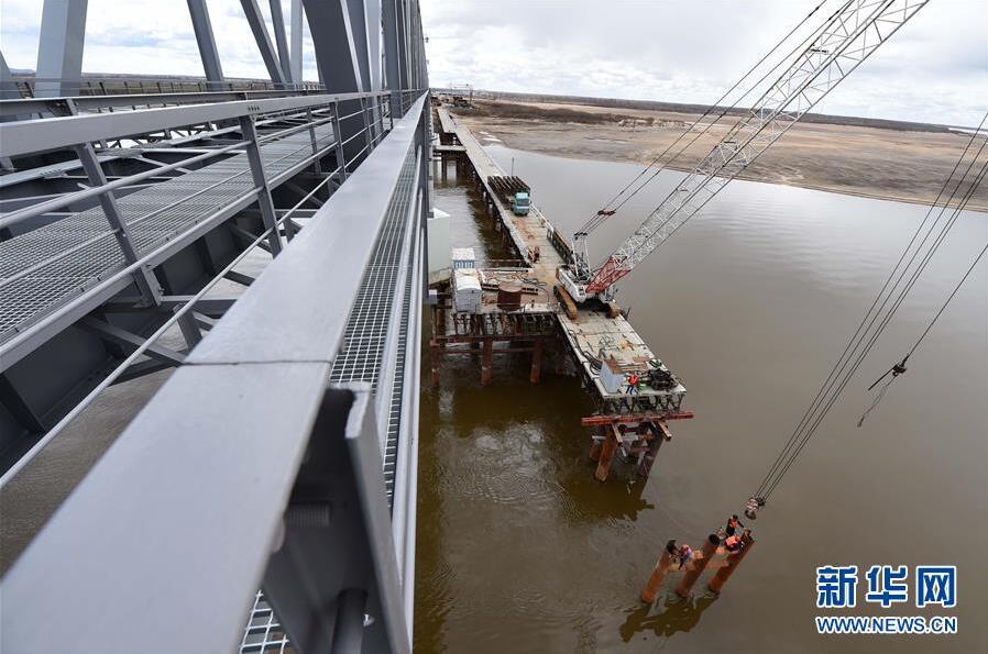 同江中俄铁路大桥建设稳步推进