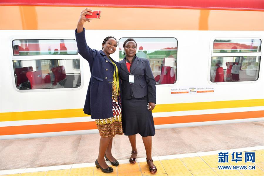 肯尼亚蒙内铁路正式通车