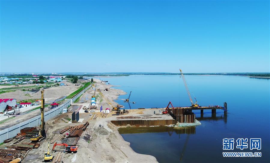 中俄首座跨界江公路大桥预计2019年10月通车