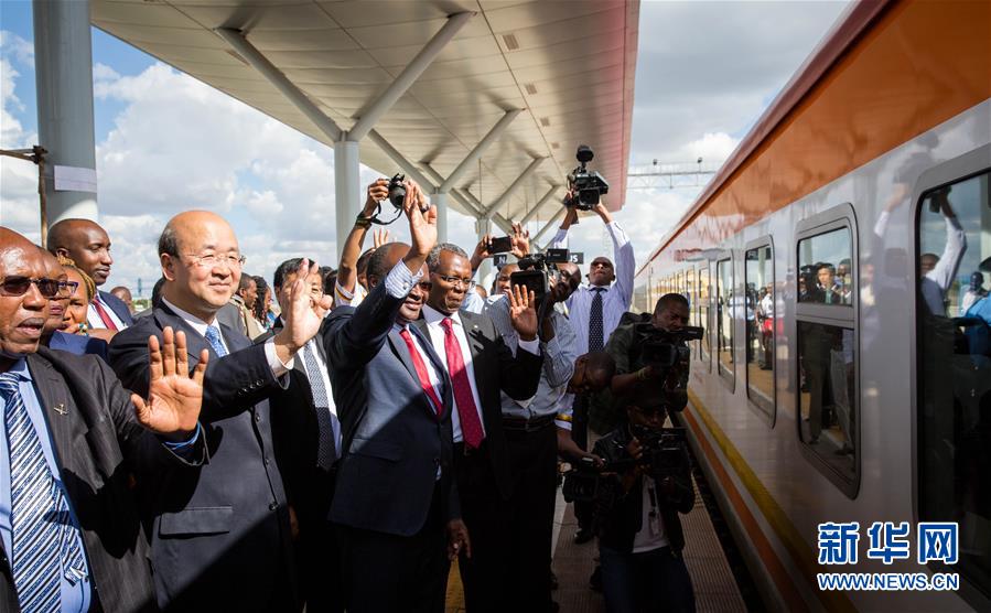 “中国造”蒙内铁路在肯尼亚增开列车