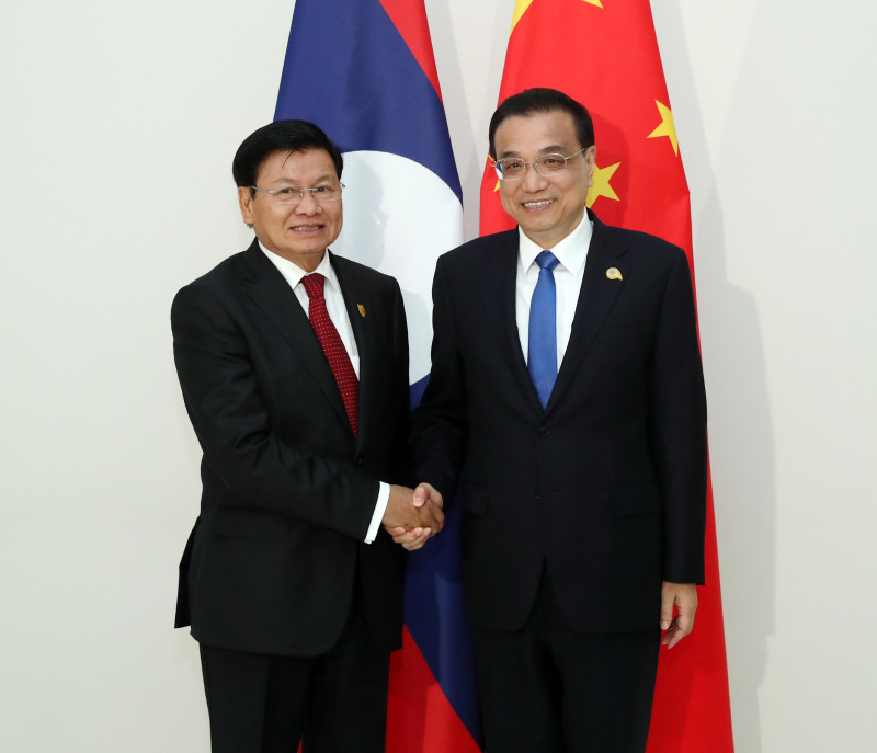 李克强会见老挝总理通伦：围绕“一带一路”和中老经济走廊建设加快发展战略对接
