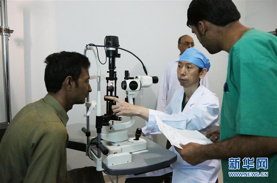 中国眼科医疗队巴基斯坦“光明行”：为中巴友谊增添新内涵