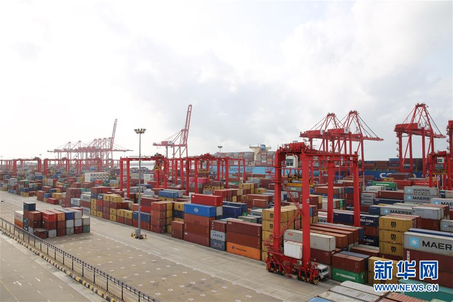 科伦坡国际集装箱码头“油改电”获赞
