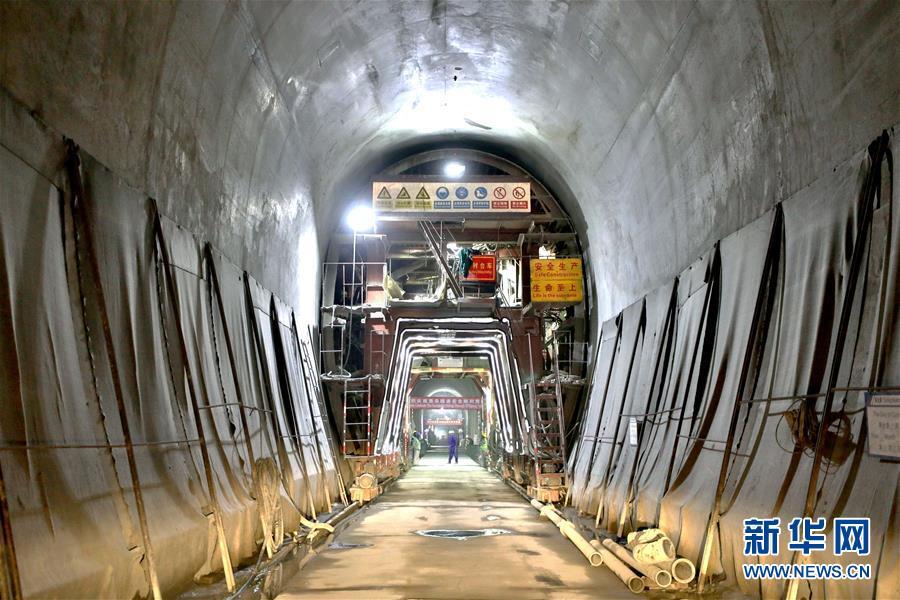 东非最长铁路隧道在肯尼亚贯通