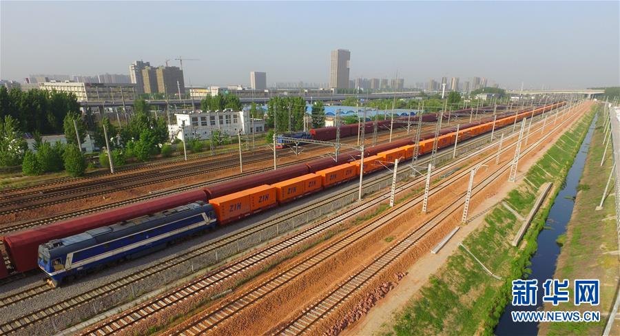 河南郑州打造货通天下新门户 “空中丝路”通全球
