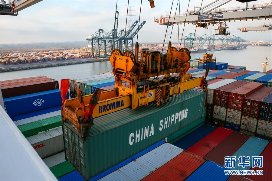 中国谱写全球港口合作新篇章