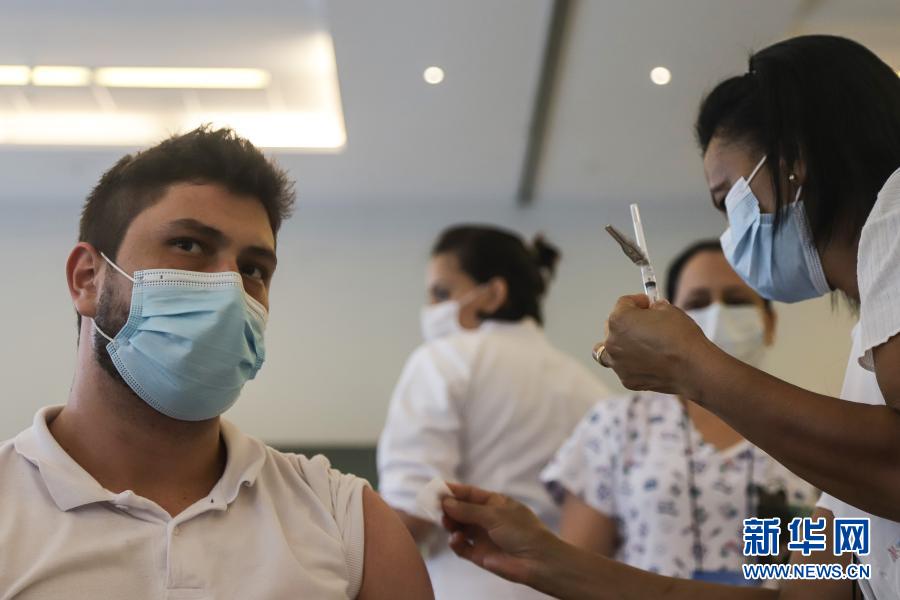 中国新冠疫苗助力多国抗疫