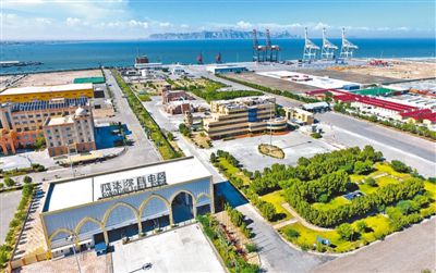 “将瓜达尔港变成一片繁荣的绿洲”